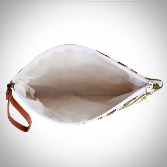 Pineapple Clutch/Wristlet - Picture 2 of 2